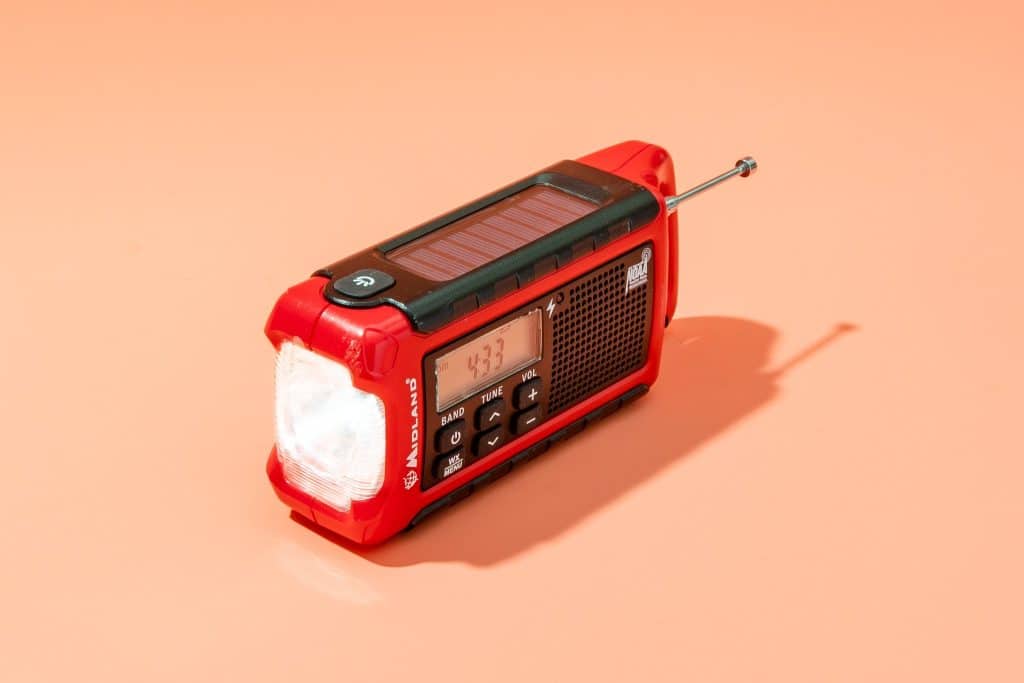 What Are The Benefits Of Owning An Emergency Weather Radio?