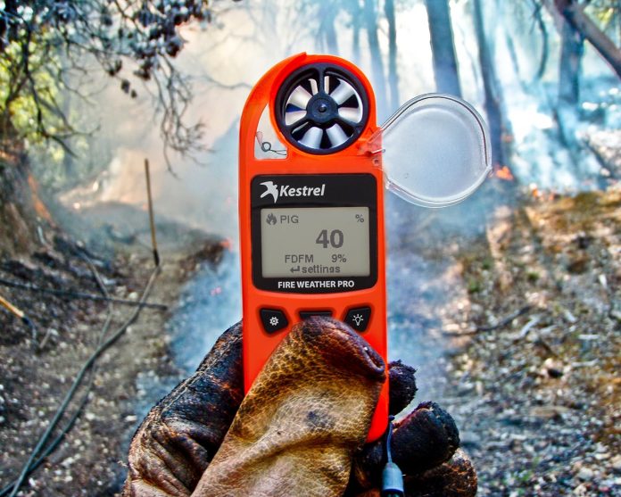 kestrel 5500fw fire weather meter pro with link orange 3
